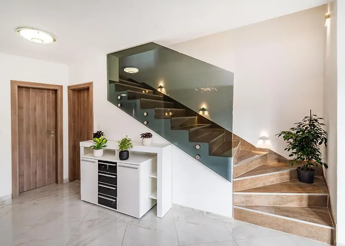 Semesterbostad House With A Parking Space Nin, Zadar - 18143 Nin