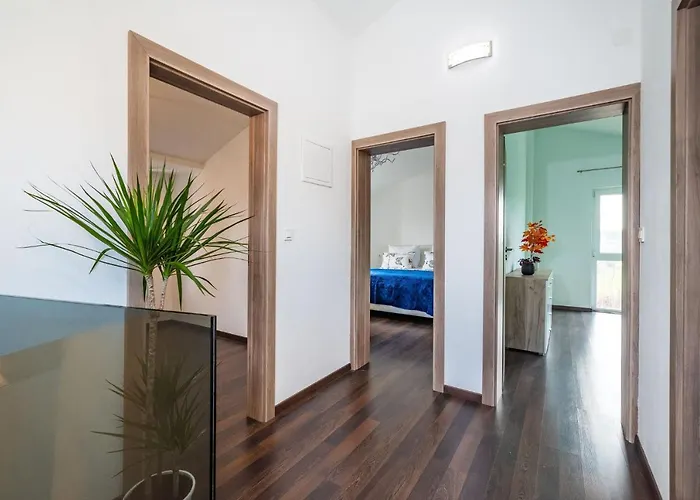 House With A Parking Space Nin, Zadar - 18143 *